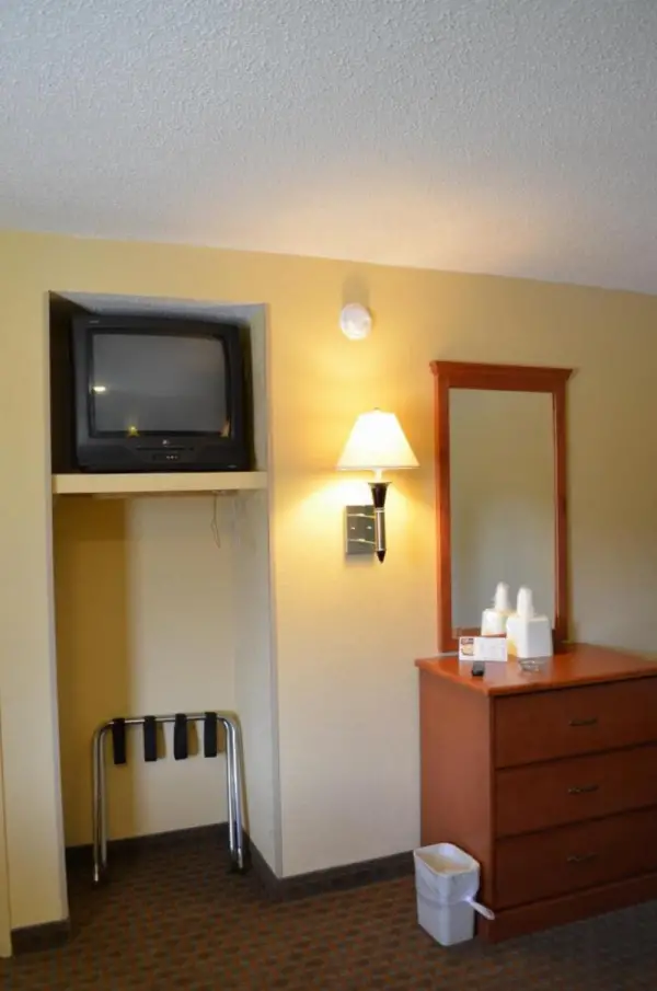 Royal Inn Of New Orleans 9