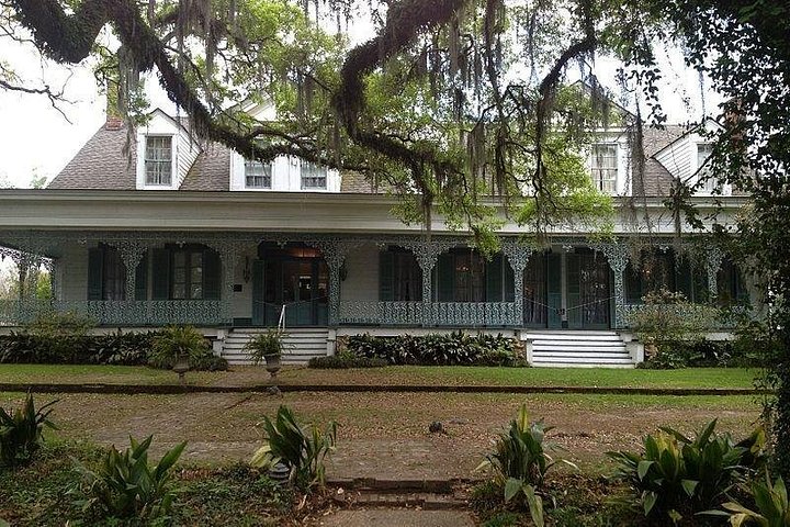 From New Orleans: Private Haunted Myrtles Plantation Adventure